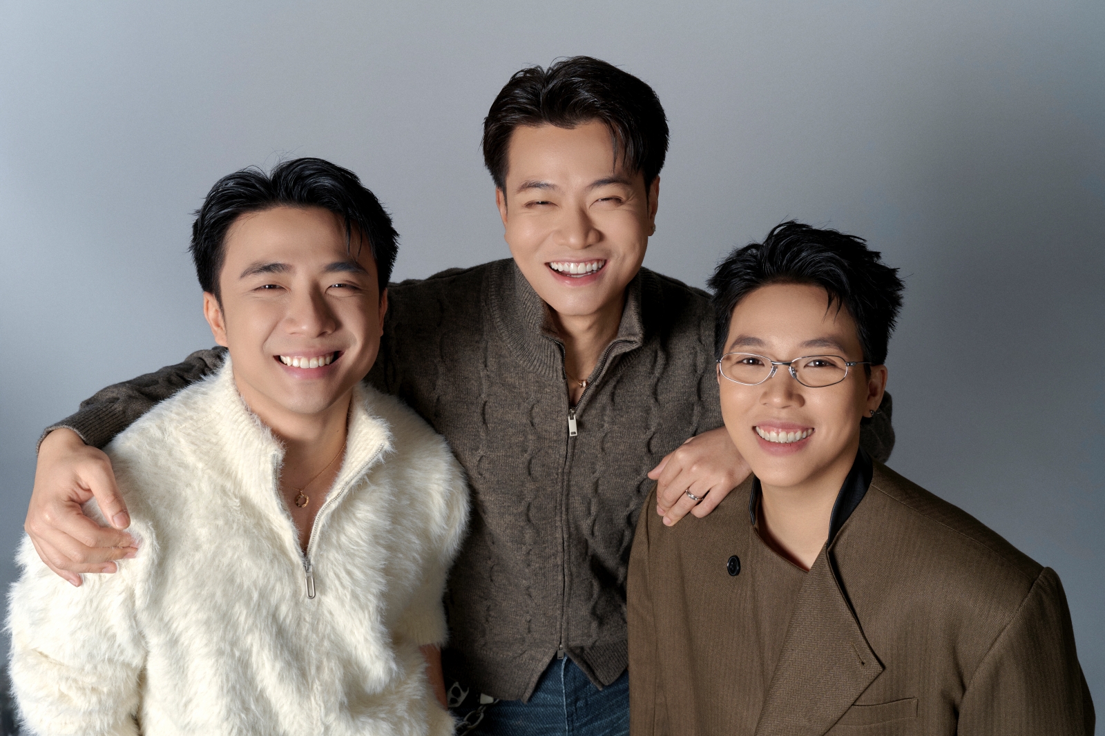 Kai Đinh tiếp tục viết tình ca