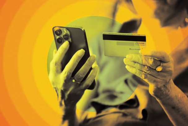 Đừng để bố mẹ già sập bẫy lừa đảo hưu trí: 3 bước 