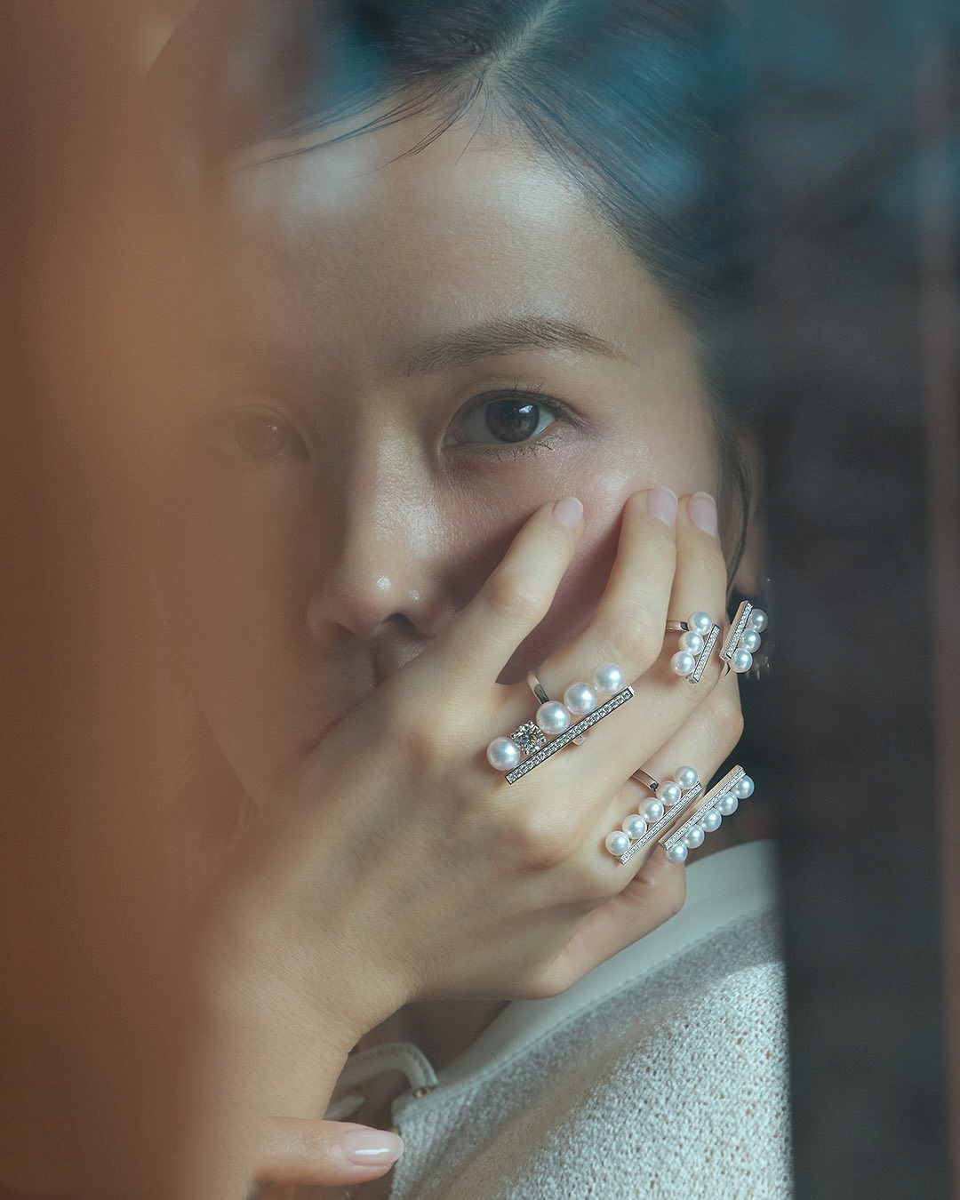 Đàn bà bước qua giông bão: Vết thương nào rồi cũng sẽ lên da non nếu bạn biết cách tự vỗ về