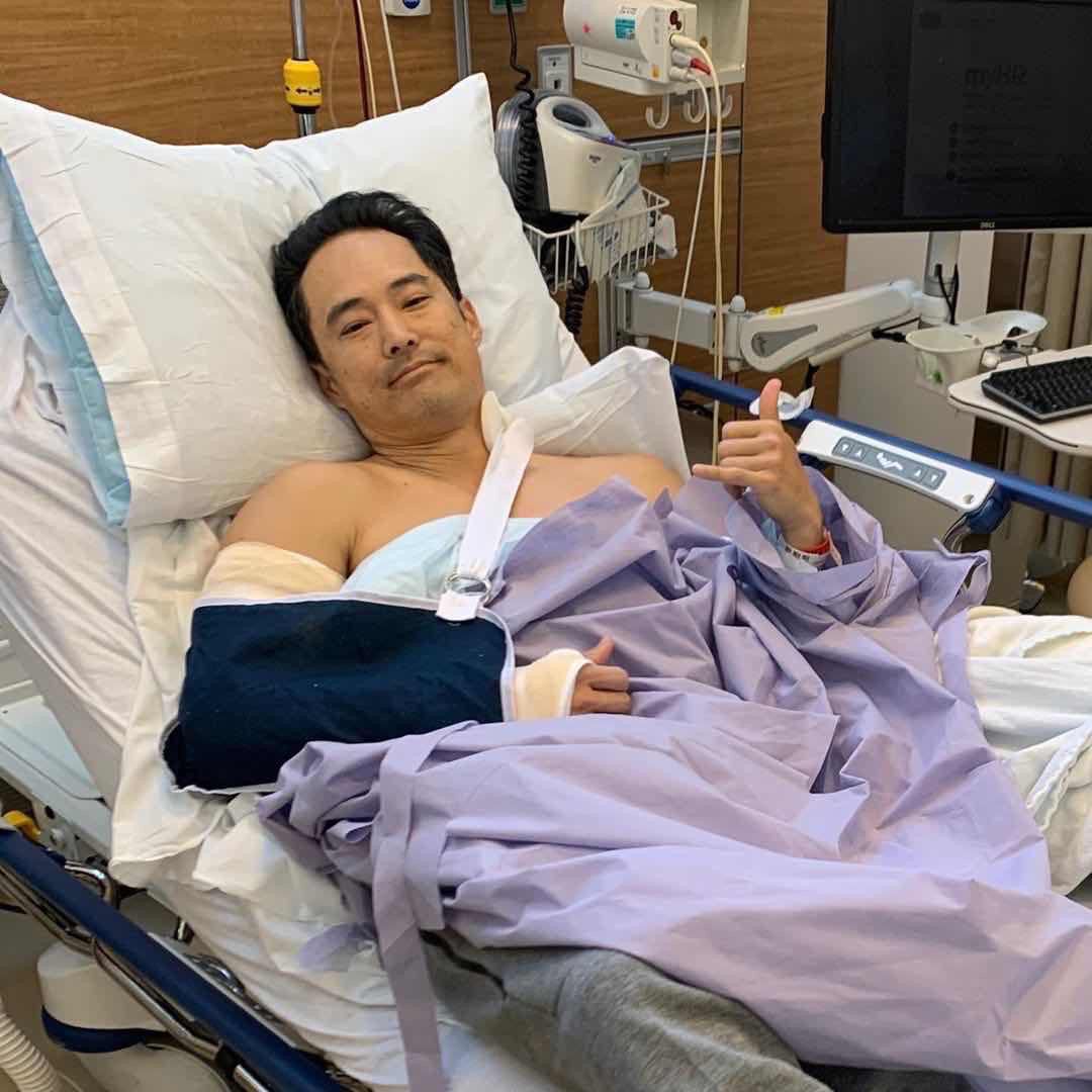 Phụ nữ châu Á đau đầu vì chồng đau ốm nhưng 