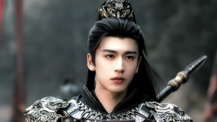 Mỹ nam cổ trang bị réo tên khắp cõi mạng, netizen mỉa mai: Tướng quân này đánh nền trước, đánh giặc sau