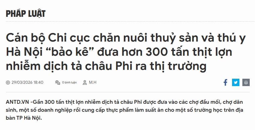 Con tôi đang ăn gì ở trường?