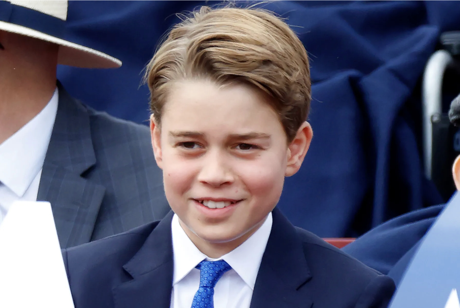 Điểm danh 14 chắt cưng Hoàng gia: Nữ hoàng đi xa, gia tài vô giá ở lại!