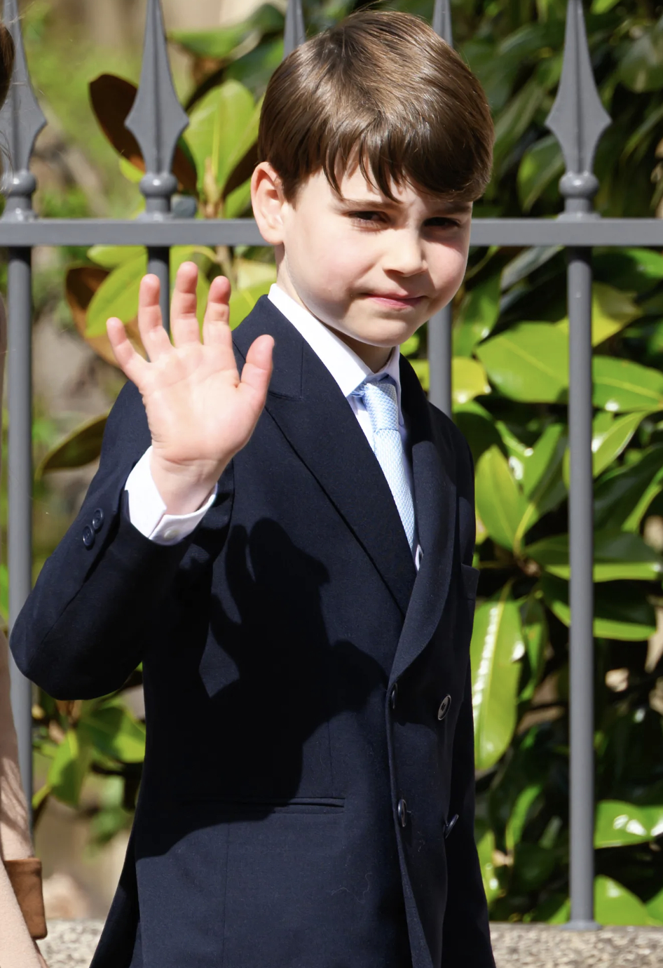 Điểm danh 14 chắt cưng Hoàng gia: Nữ hoàng đi xa, gia tài vô giá ở lại!