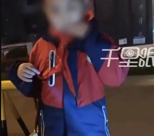 Cảnh tượng khiến nhiều người bức xúc