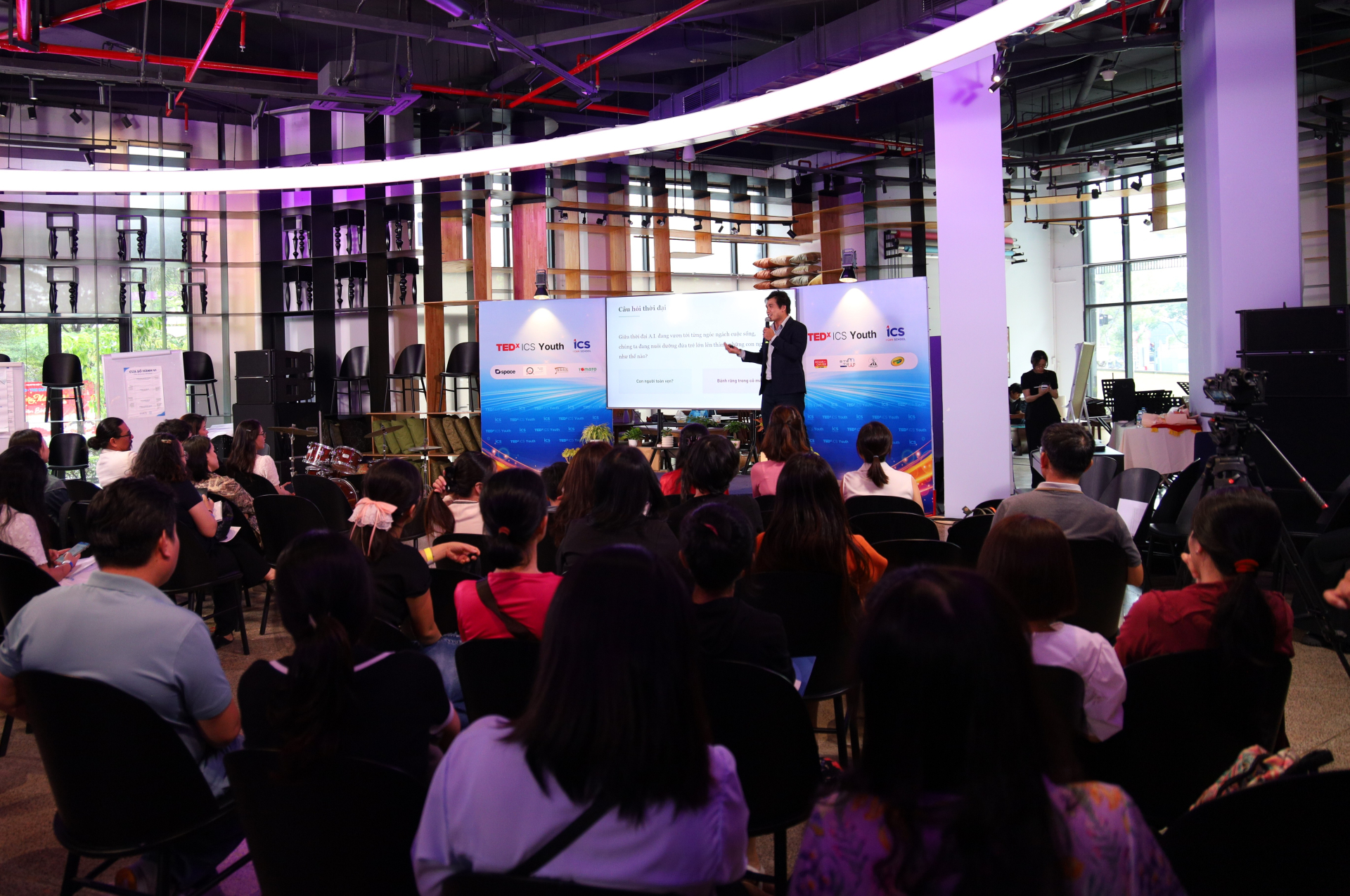 sự kiện TEDx ICS Youth 2026 với chủ đề “IDEAS FOR TOMORROW” do Hệ thống Trường Liên cấp Song ngữ ICS tổ chức đã khép lại thành công rực rỡ