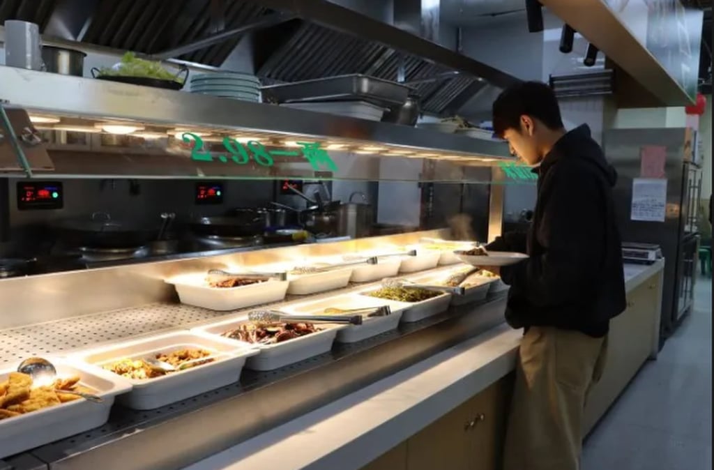 Quét khuôn mặt, soi màu lưỡi để lên thực đơn: Nhà hàng AI không bóng người đang khiến thực khách tranh cãi nảy lửa