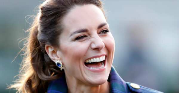 Chuyên gia tiết lộ: Vương phi Kate đời thực tính cách rốt cuộc ra sao?