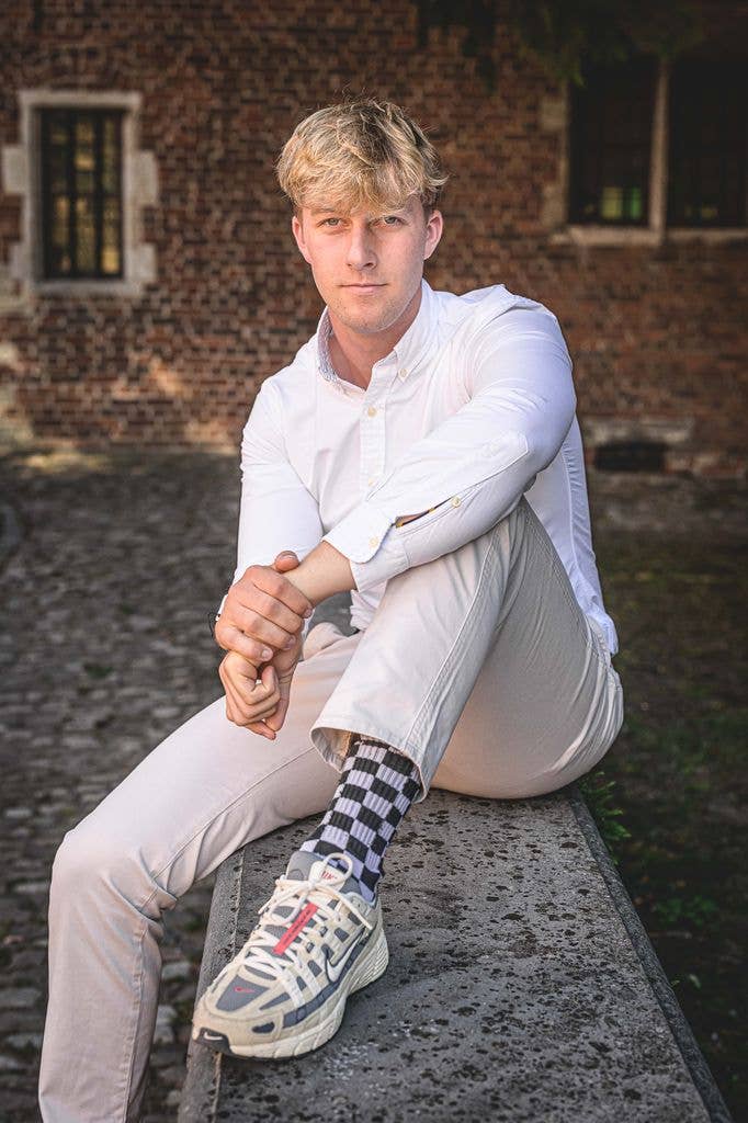 Quên William & Harry đi! Đây mới là 40 