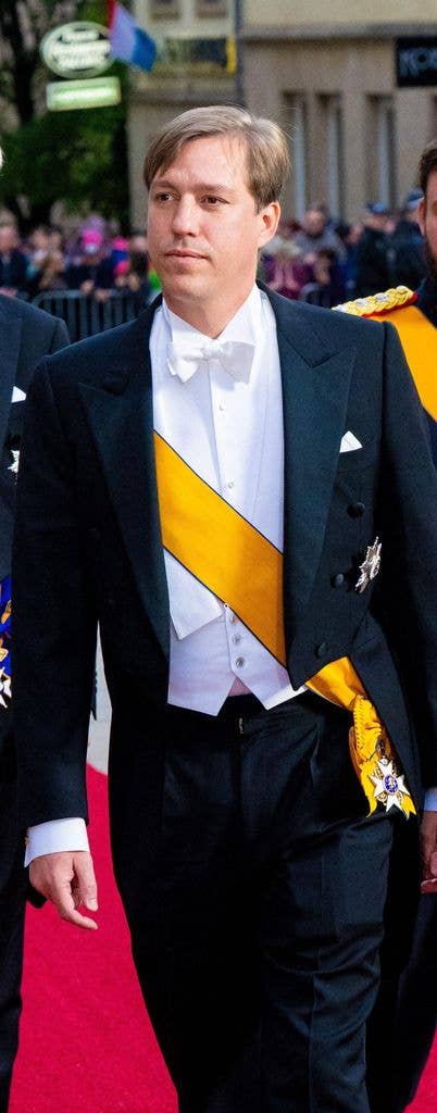 Quên William & Harry đi! Đây mới là 40 