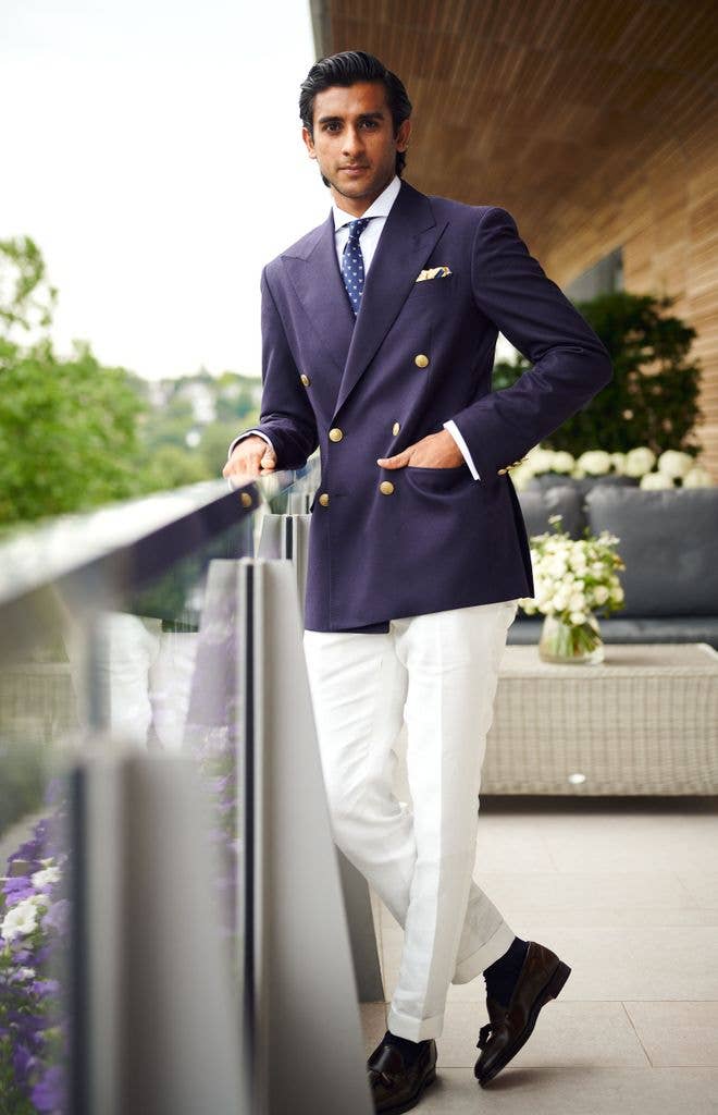 Quên William & Harry đi! Đây mới là 40 