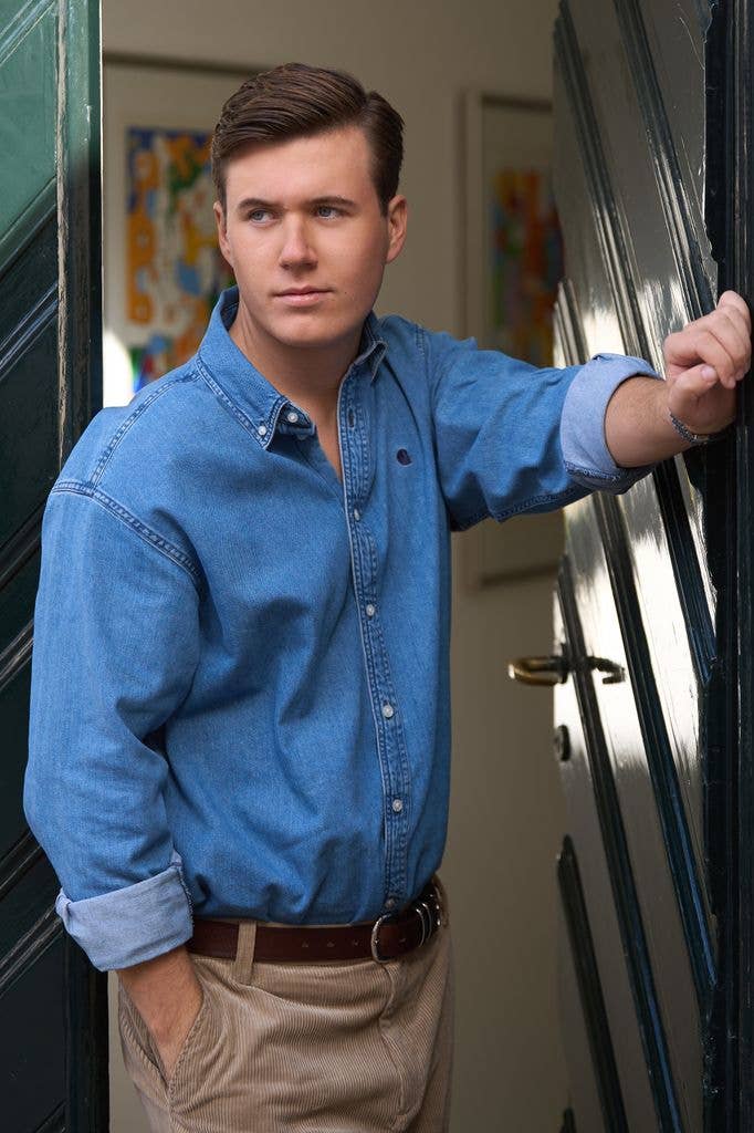 Quên William & Harry đi! Đây mới là 40 