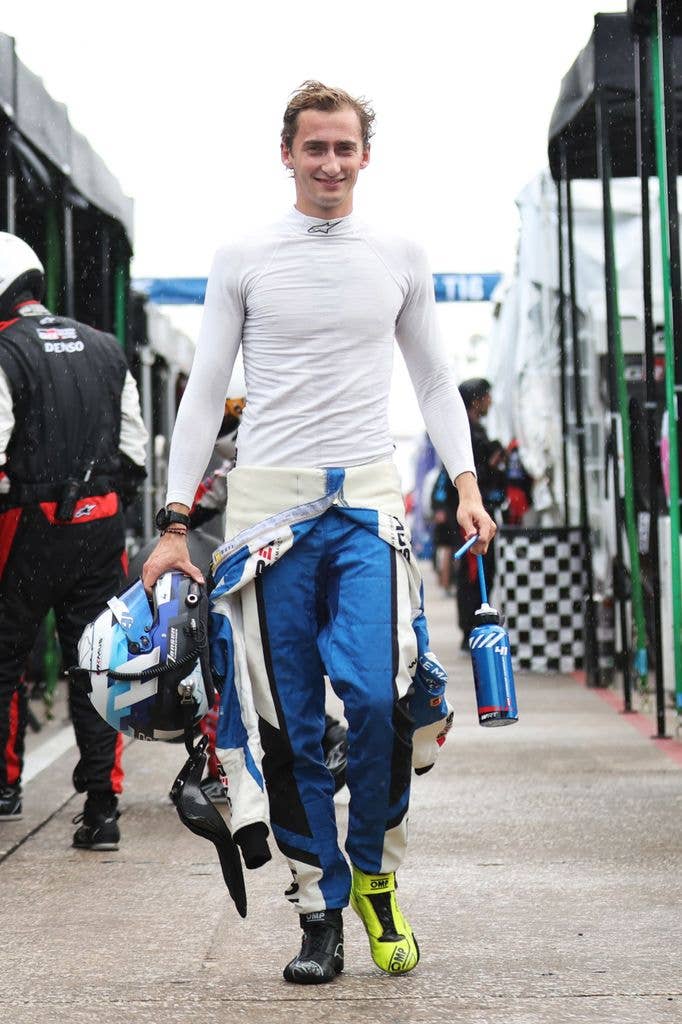 Quên William & Harry đi! Đây mới là 40 