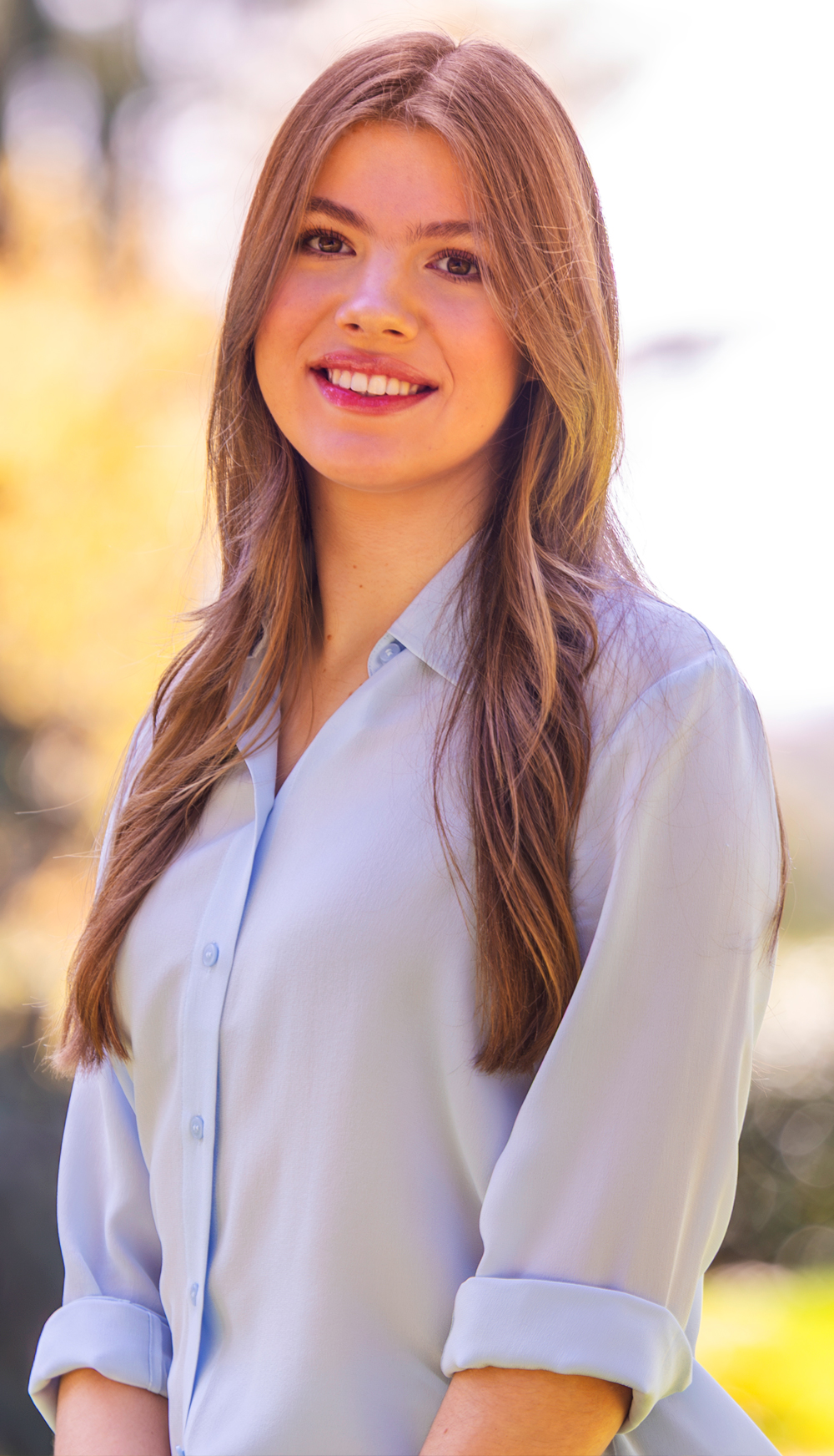 Em gái Công chúa Leonor lên trang nhất tạp chí Tây Ban Nha chỉ vì 1 bộ trang phục 