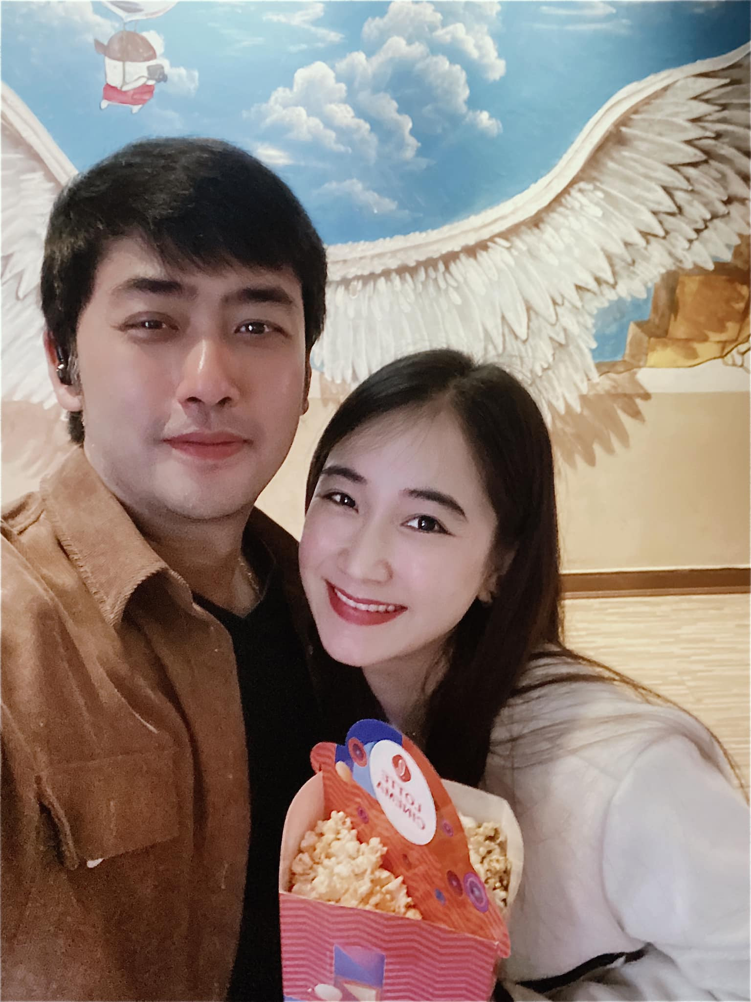 Bảo Anh lại là một người đàn ông của gia đình theo cách rất giản dị. 