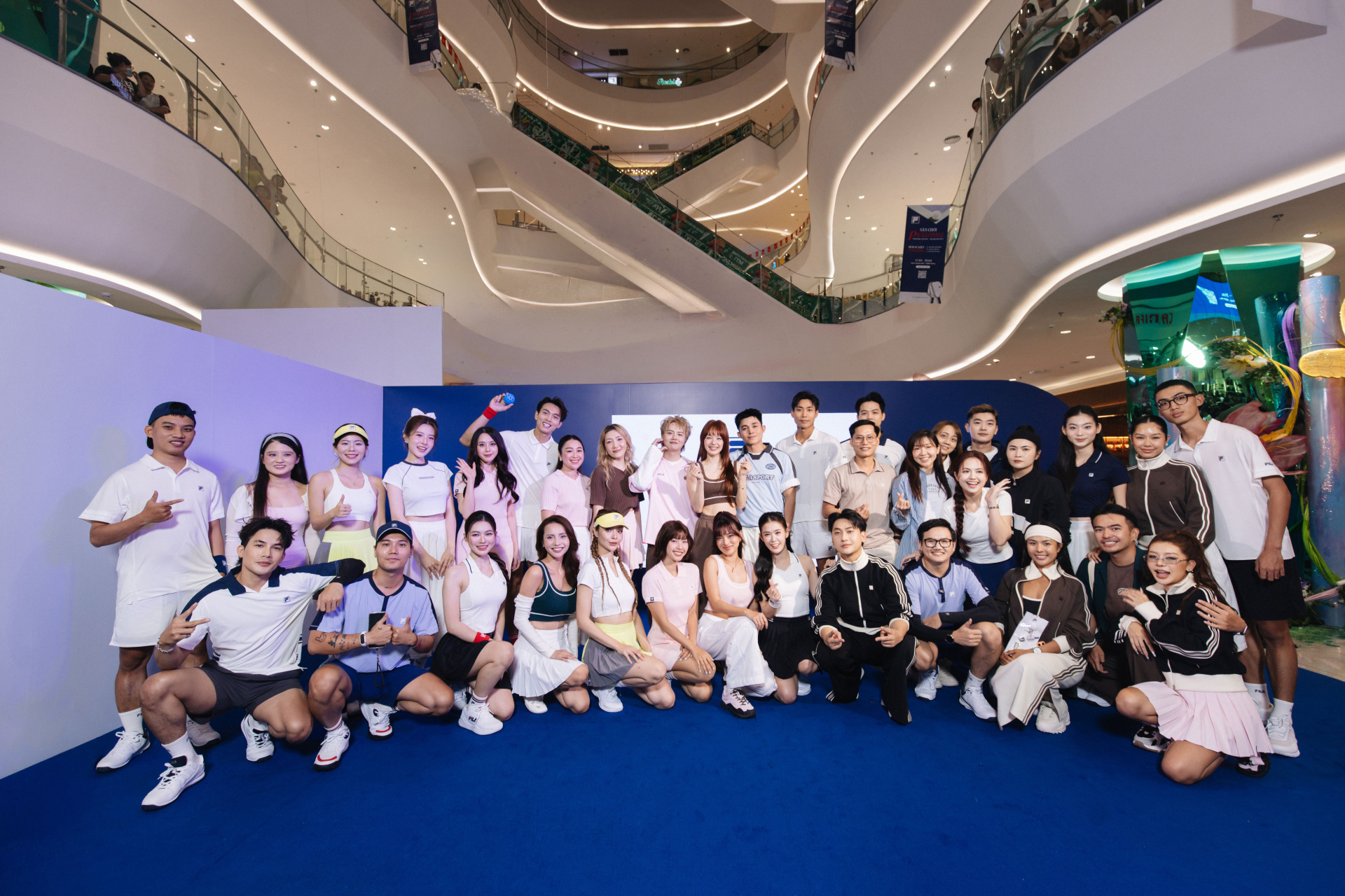 Bên cạnh đó, dàn KOLs/Influencers và cộng đồng yêu thích pickleball cũng đồng loạt xuất hiện tại “Sân chơi Pickleball - Chinh phục trận đấu, bứt phá chất FILA”