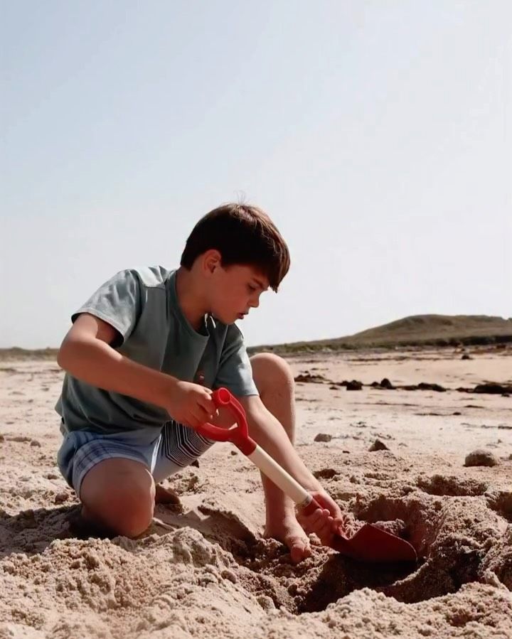 Khám phá căn biệt thự riêng tư nơi William và Kate đưa các con đi 