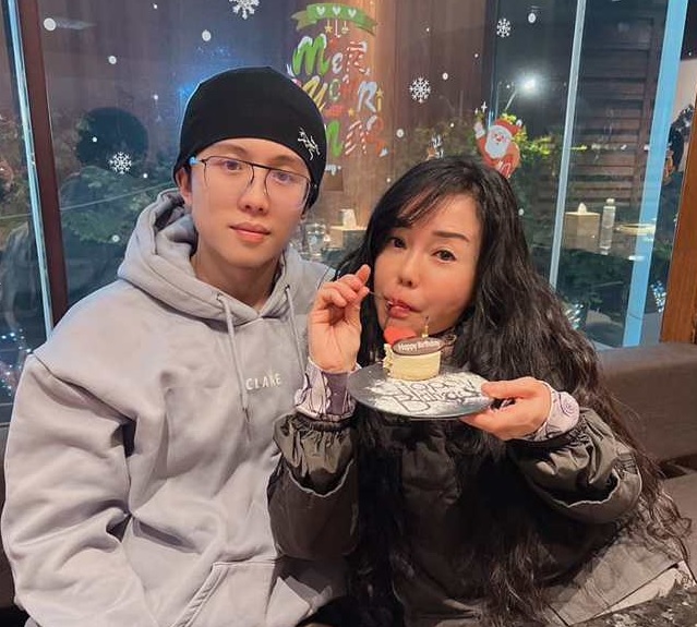 Địch Oanh chiều hư con một cách mù quáng