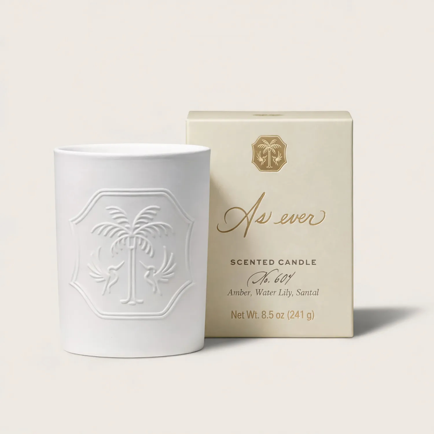 Meghan Markle bị Hoàng gia Anh chỉ trích vì bán nến 1,6 triệu đồng 