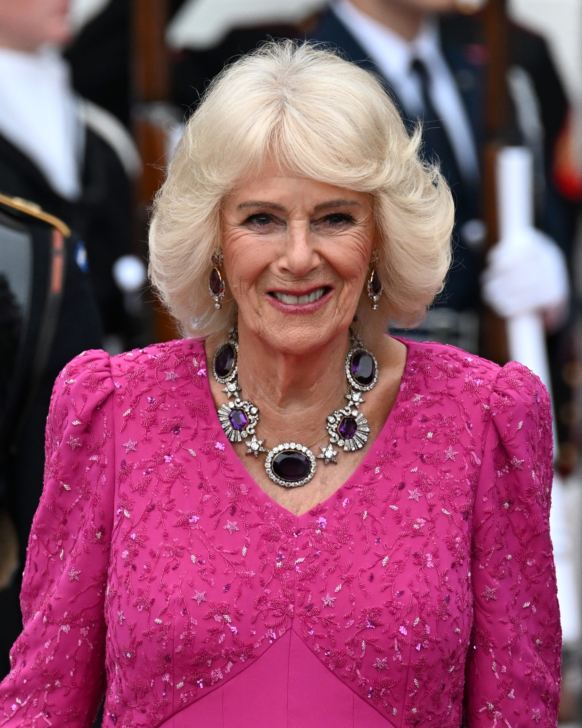 Vòng cổ thạch anh tím của Vương hậu Camilla tại Nhà Trắng: Báu vật 200 năm từ thời Nữ hoàng Victoria