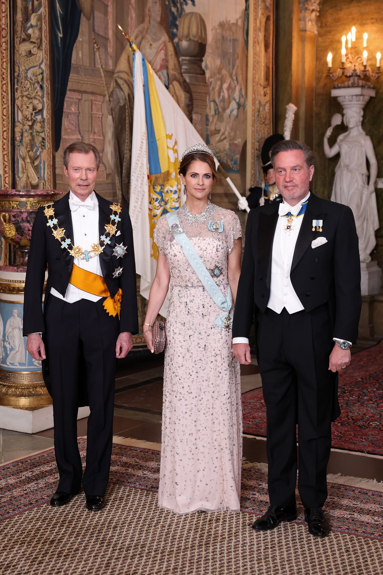 Vương nữ Madeleine cùng chồng, Chris O'Neill (bên phải) và Đại Công tước Henri của Luxembourg.