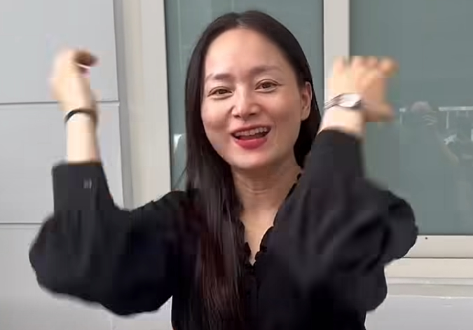 Lan Phương nhảy cẫng vui mừng, bình luận độc hại cũng ào ào xuất hiện: Một gia đình 