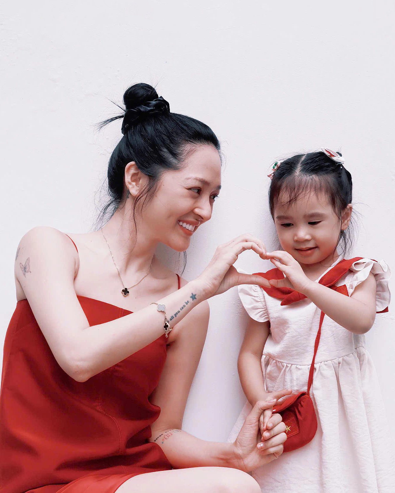 Từng giấu kín con gái mãi mới công khai vì 