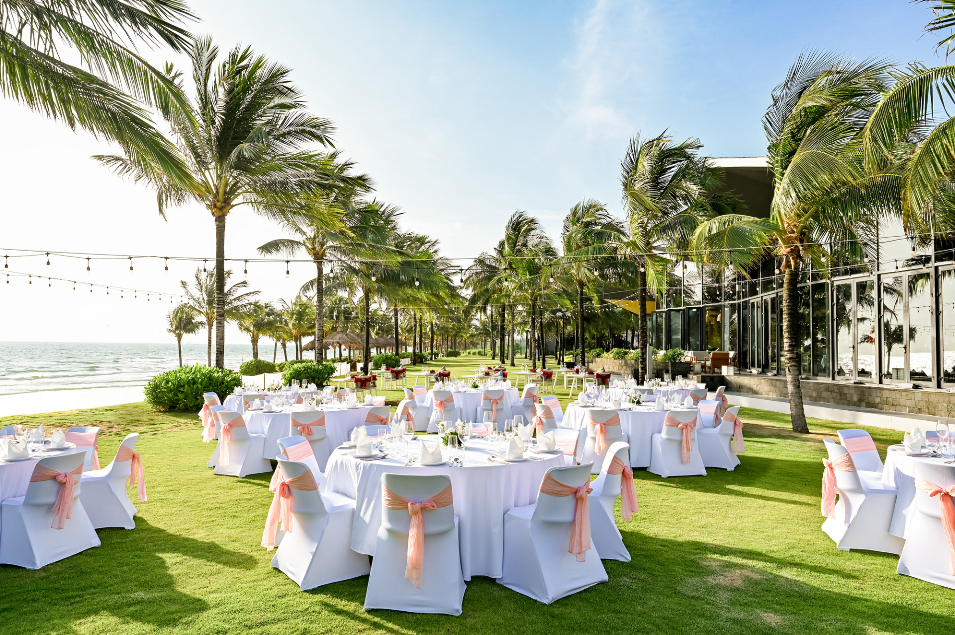 Crowne Plaza Phu Quoc Starbay mang đến trải nghiệm nghỉ dưỡng hài hòa giữa dịch vụ lưu trú cao cấp và tiện nghi vượt trội