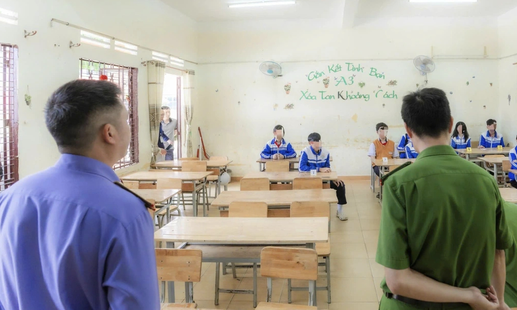 Công an tỉnh Lâm Đồng và Viện KSND làm việc với nhóm học sinh liên quan đến vụ Đ.M.H (14 tuổi) bị bạo lực học đường