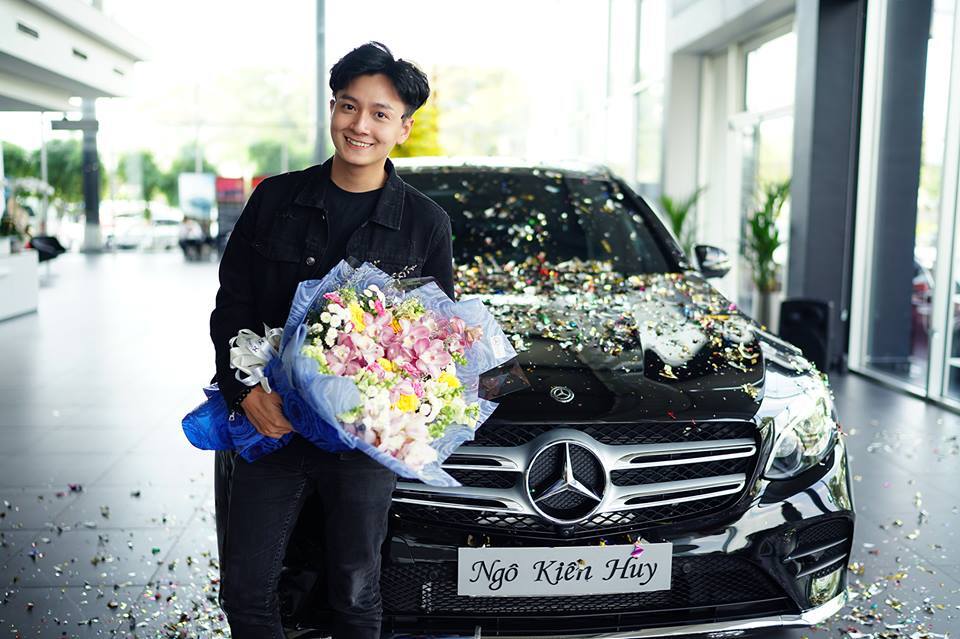 ngo-kien-huy-xe-hop-ngoisaovn-1-ngoisaovn-w960-h639-1671681361902393430211