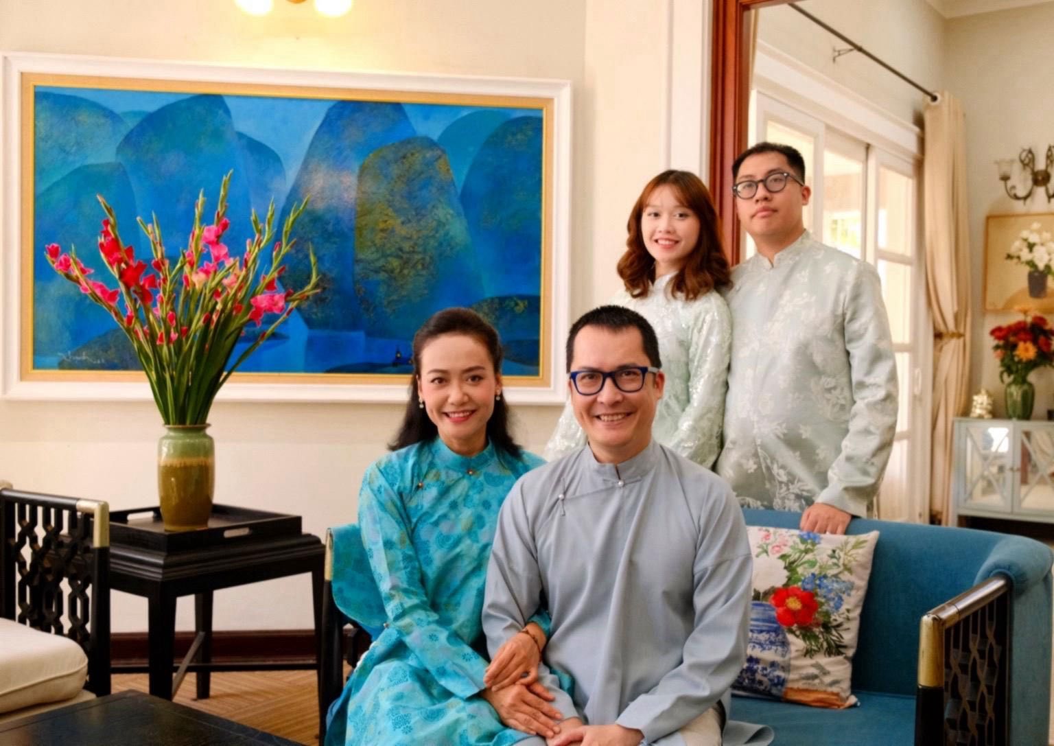 Hồng Ánh ở tuổi U50 sau cuộc hôn nhân không con cái: Bao dung với những điều không trọn vẹn, yêu thương cả những gì không thuộc về mình