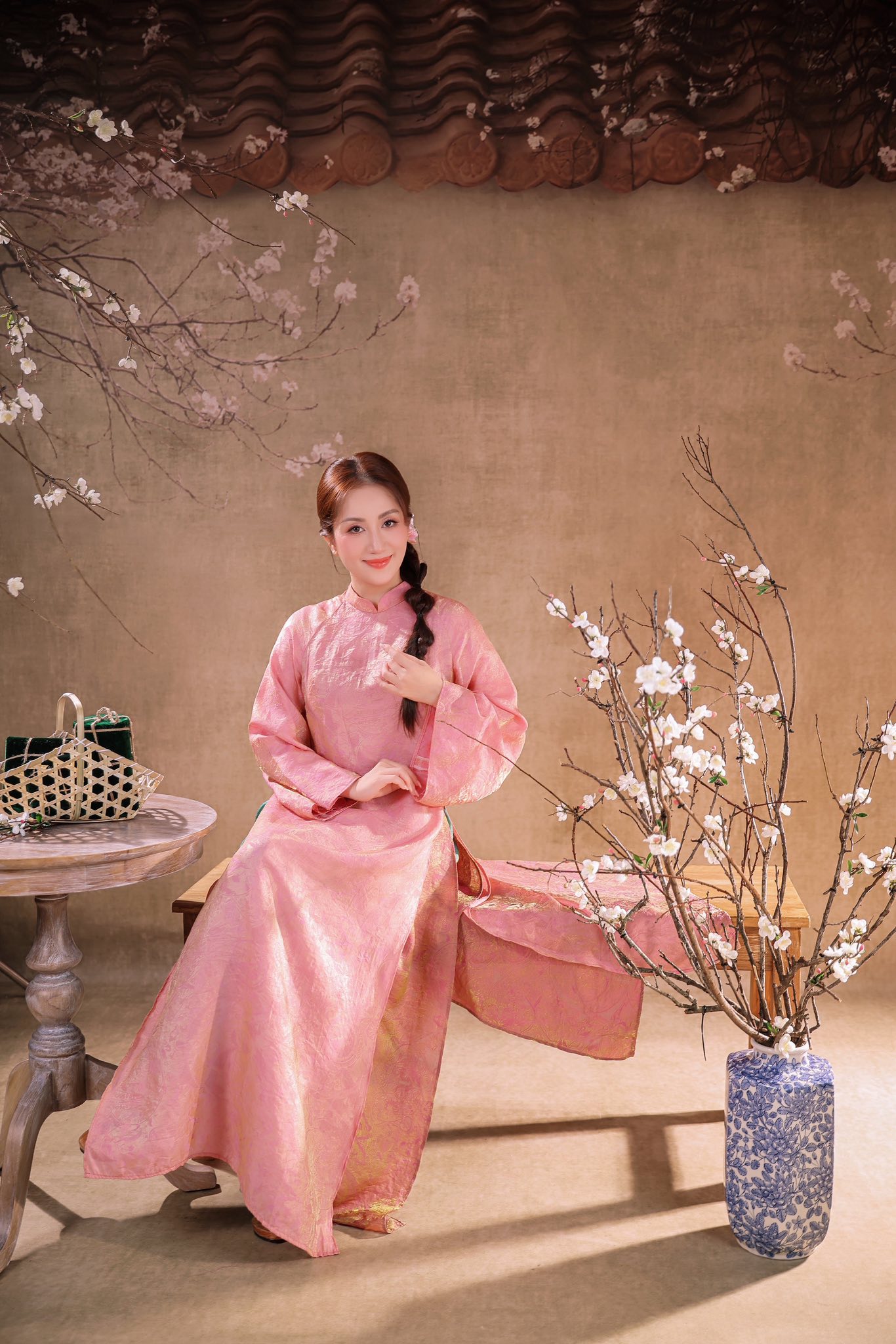 Mẹ 3 con Khánh Thi sau những vũ điệu thăng hoa: Chọn lùi lại để yêu thương thêm trọn vẹn, vun đắp hạnh phúc từ tiếng cười con trẻ