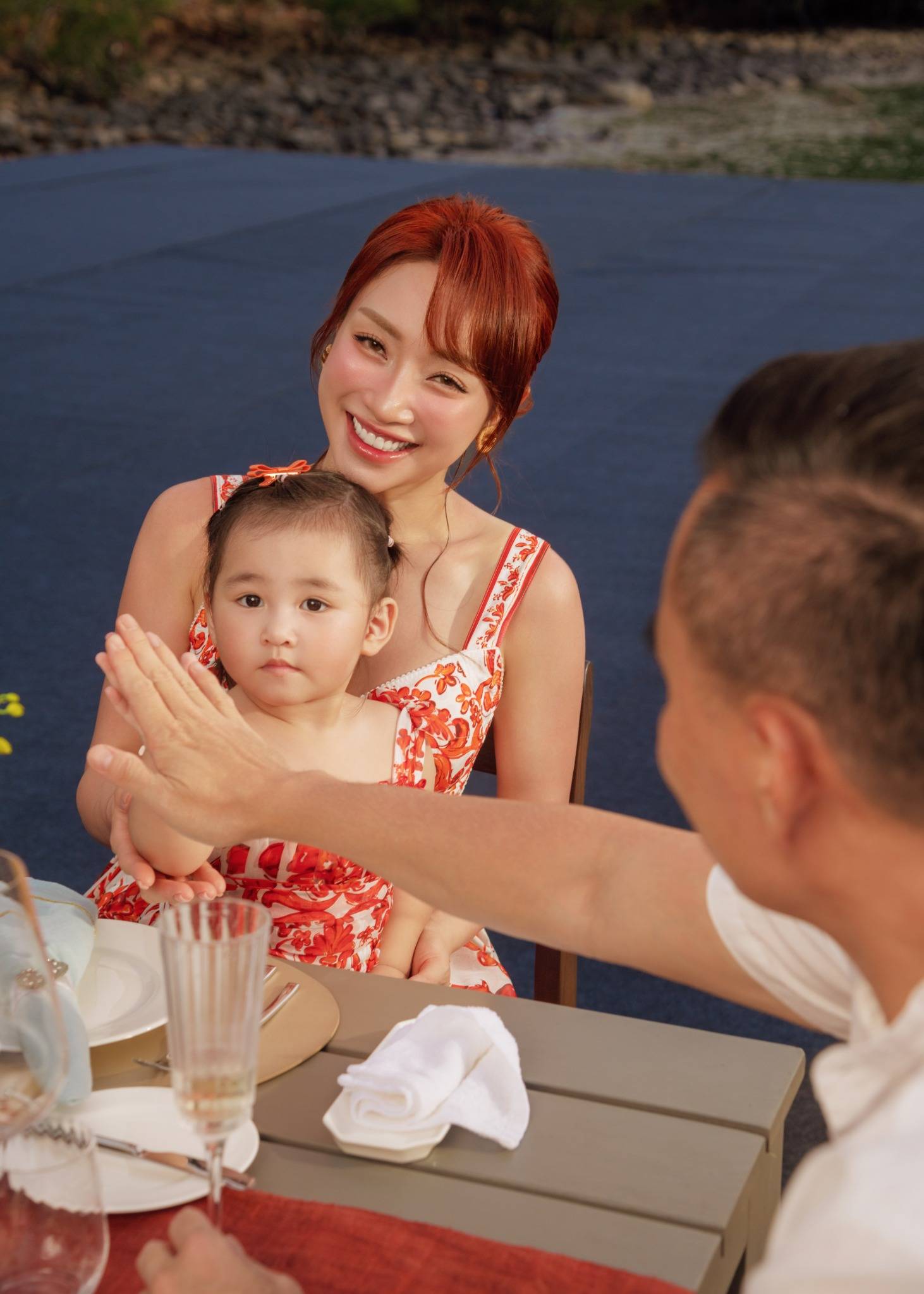 Chi Bảo tổ chức tiệc sinh nhật riêng tư, lãng mạn cho vợ tại Côn Đảo