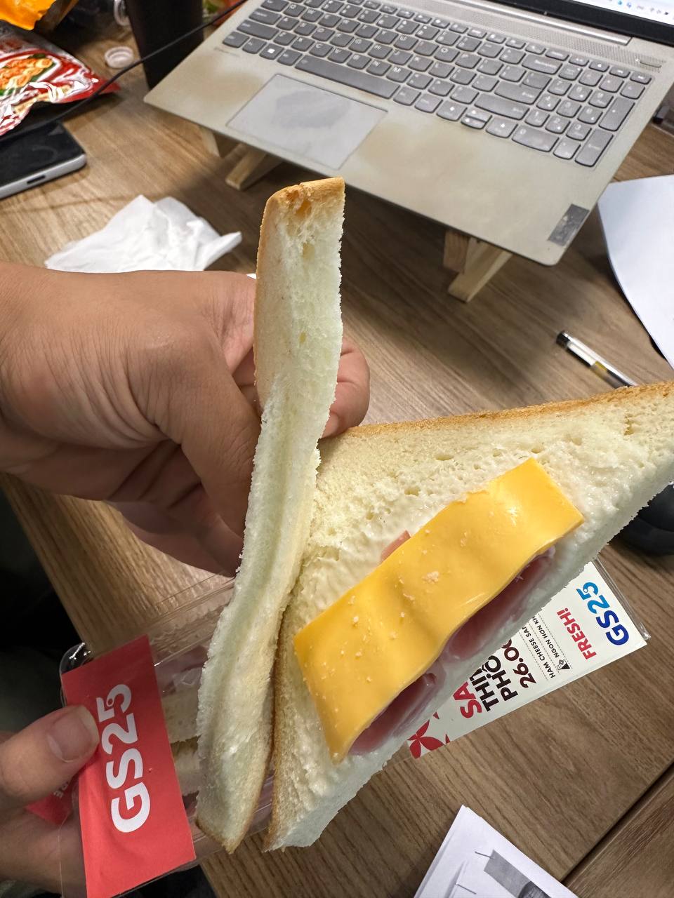 Xôn xao hình ảnh miếng