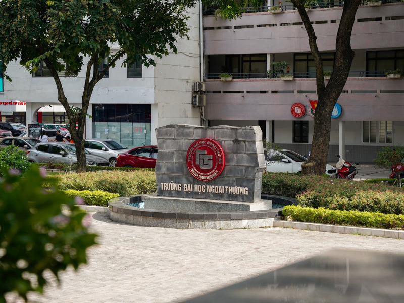 Điểm danh loạt trường đại học đào tạo ngành Ngôn ngữ xịn sò, mở ra cơ hội toàn cầu cho 2k8