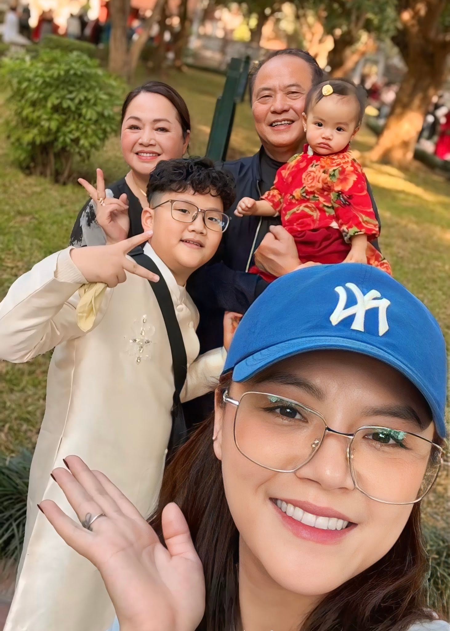 Từng nổi tiếng với những vai phản diện sắc lạnh, nữ diễn viên phim giờ vàng gây tò mò khi hóa thân thành 
