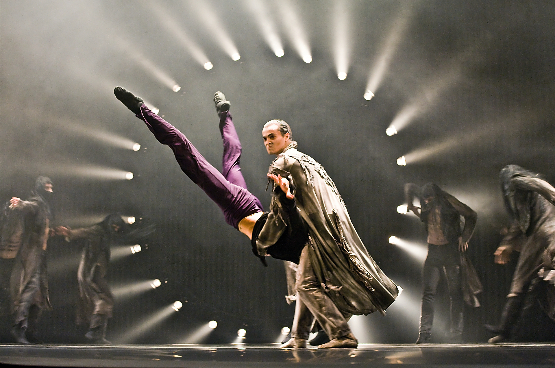 Vũ đoàn Eifman Ballet mang siêu phẩm Eugene Onegin đến gần hơn với khán giả Việt