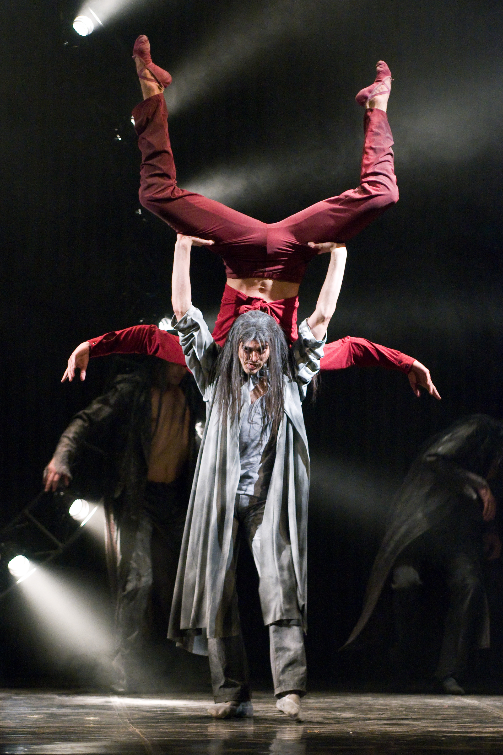 Vũ đoàn Eifman Ballet mang siêu phẩm Eugene Onegin đến gần hơn với khán giả Việt