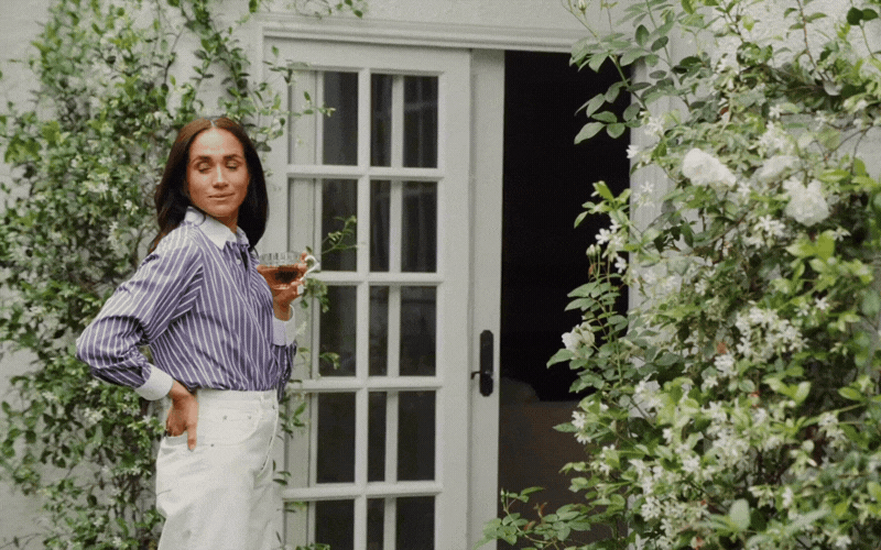 Meghan Markle đăng video xách giỏ trái cây, dân mạng lập tức 