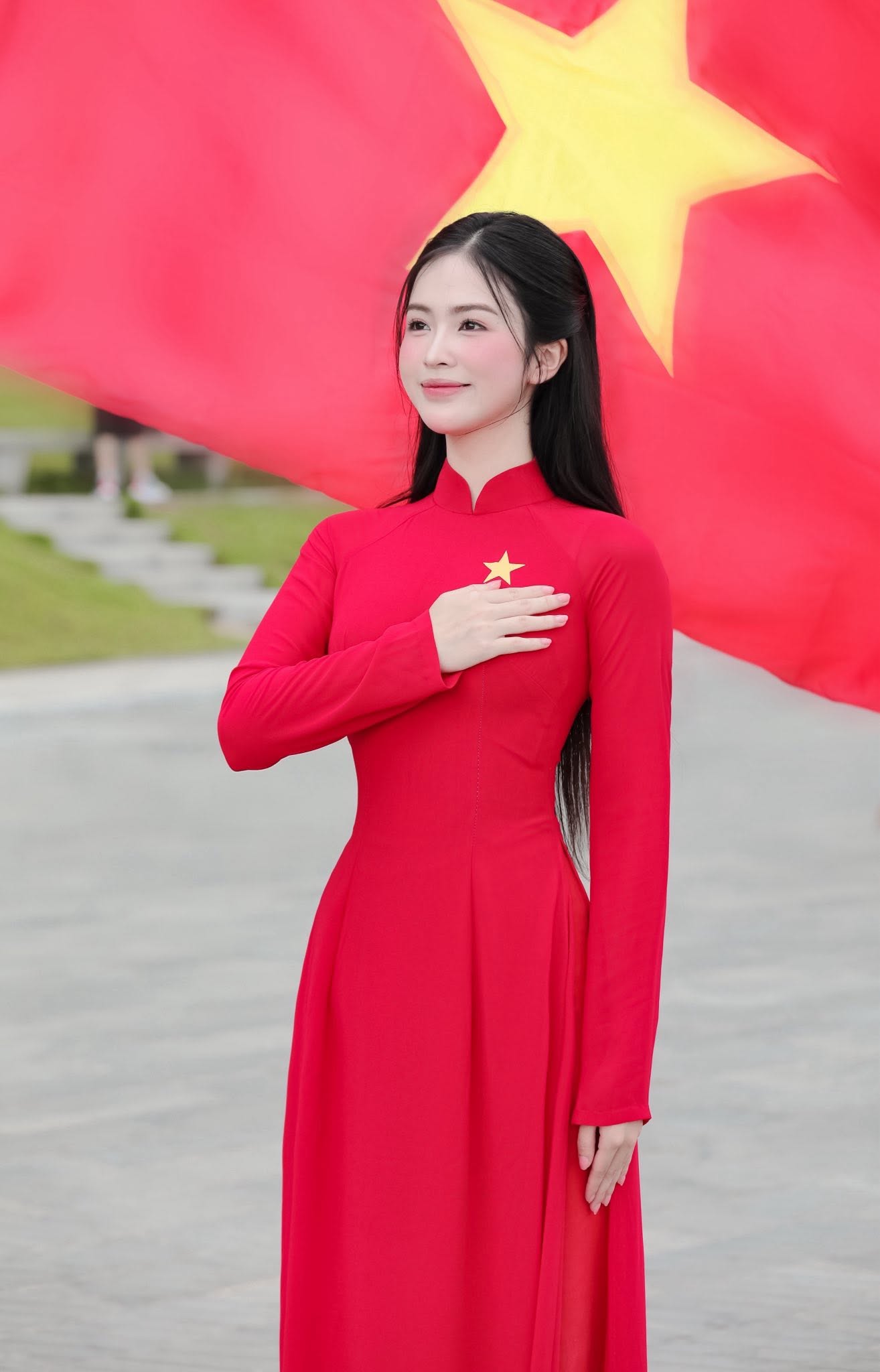 Á hậu Trần Thu Hiền gây sốt khi xuất hiện tại chương trình Nóng cùng FIFA World Cup 2026