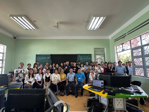 FTES tổ chức workshop chia sẻ về AI cho giảng viên đến từ các trường THCS tại tỉnh Gia Lai.