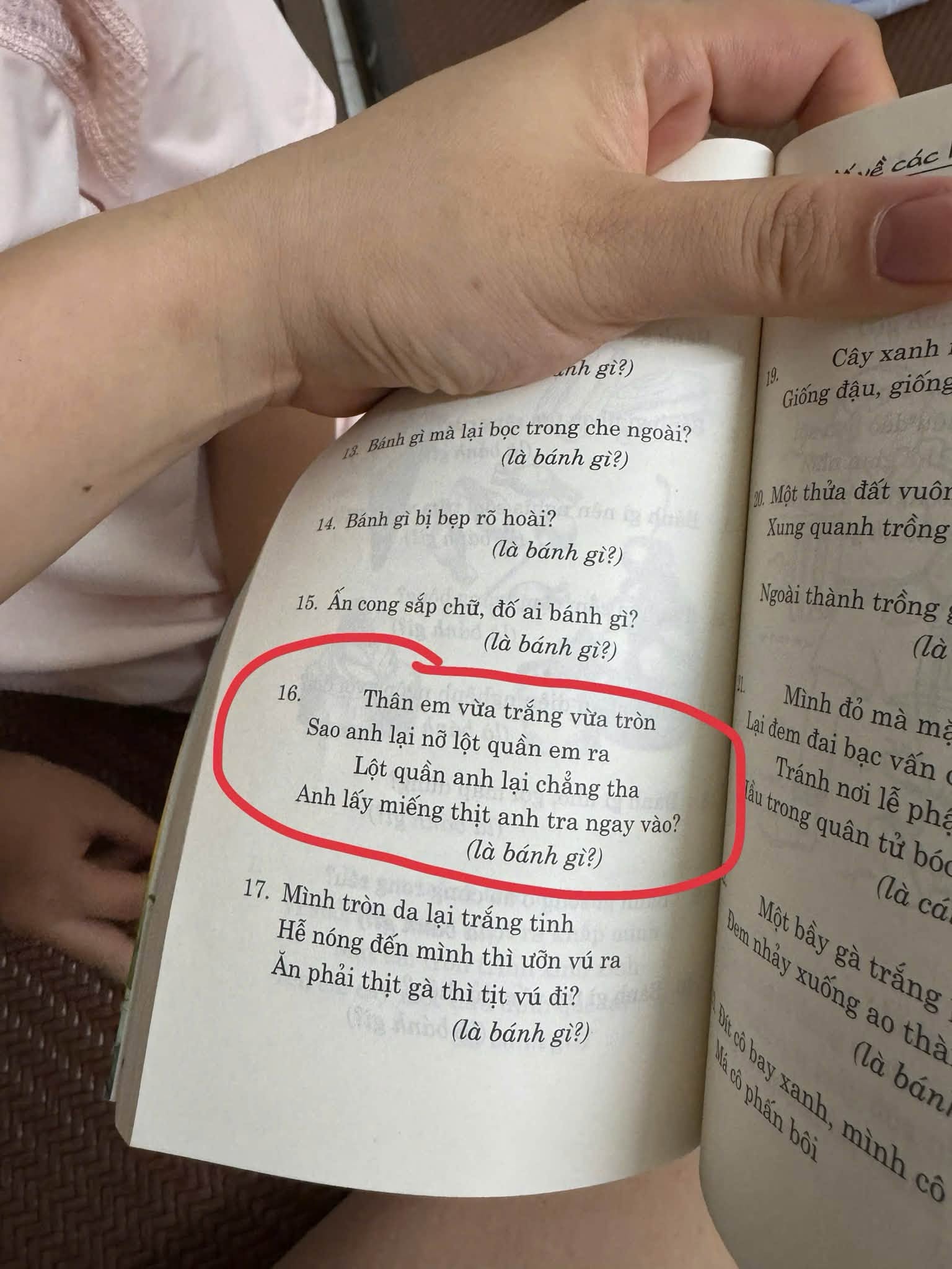 Câu đố có nội dung nhạy cảm trong cuốn sách