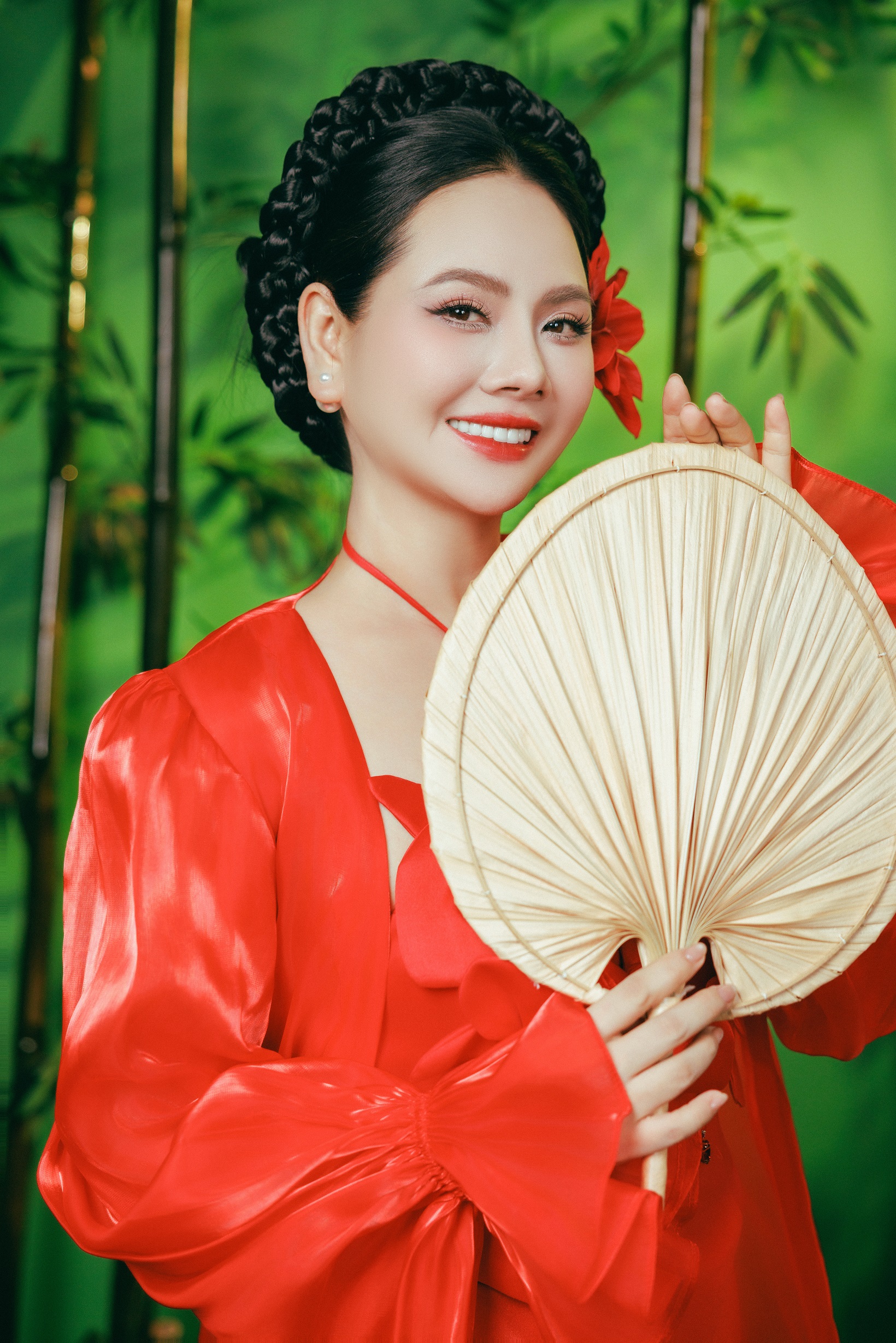 Lương Nguyệt Anh: Từ người nghệ sĩ cô đơn đến người mẹ tìm thấy