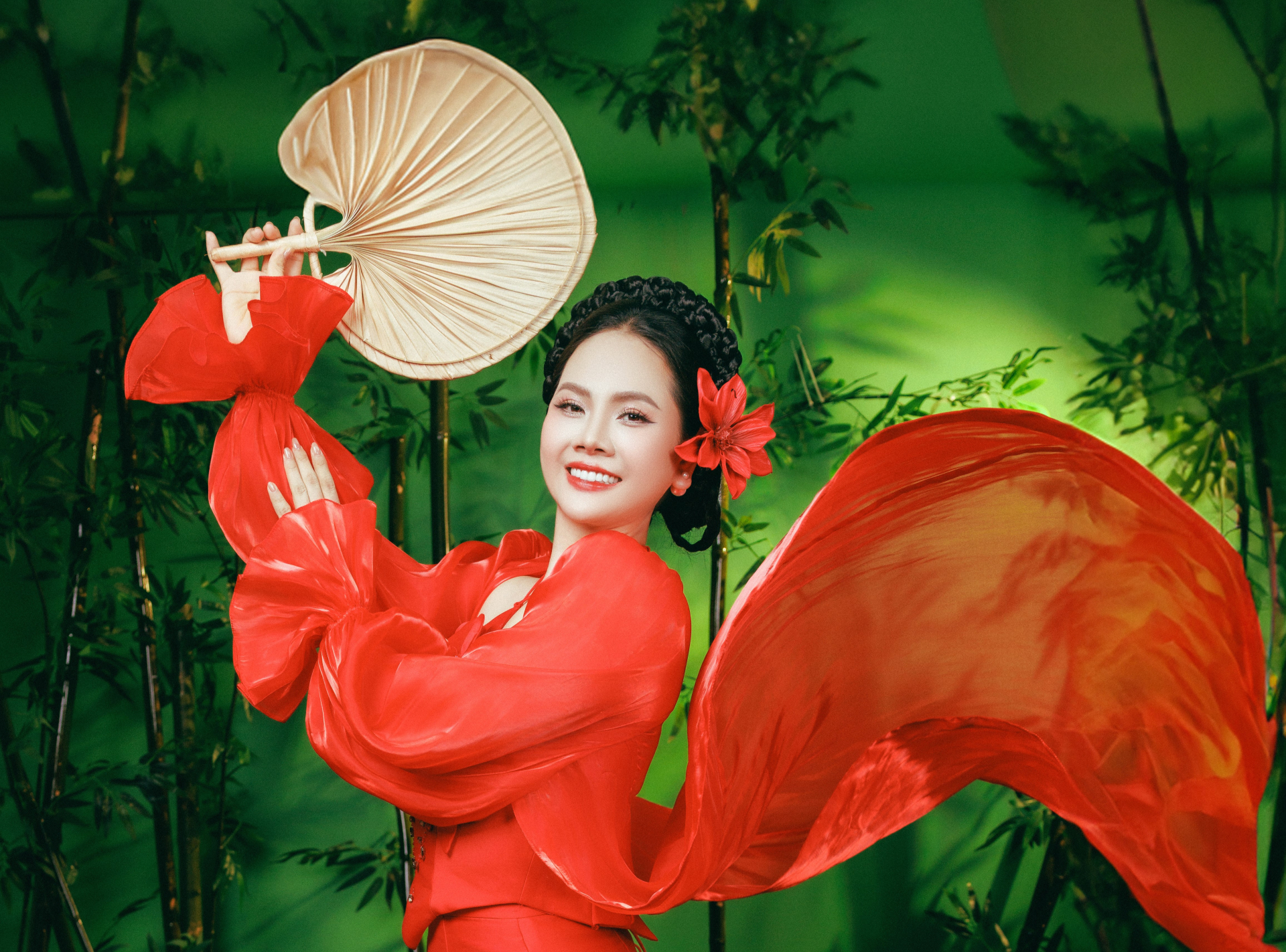 Lương Nguyệt Anh: Từ người nghệ sĩ cô đơn đến người mẹ tìm thấy