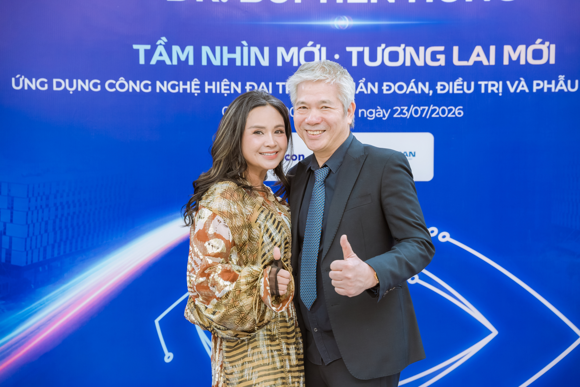 Thanh Lam và bác sĩ Bùi Tiến Hùng