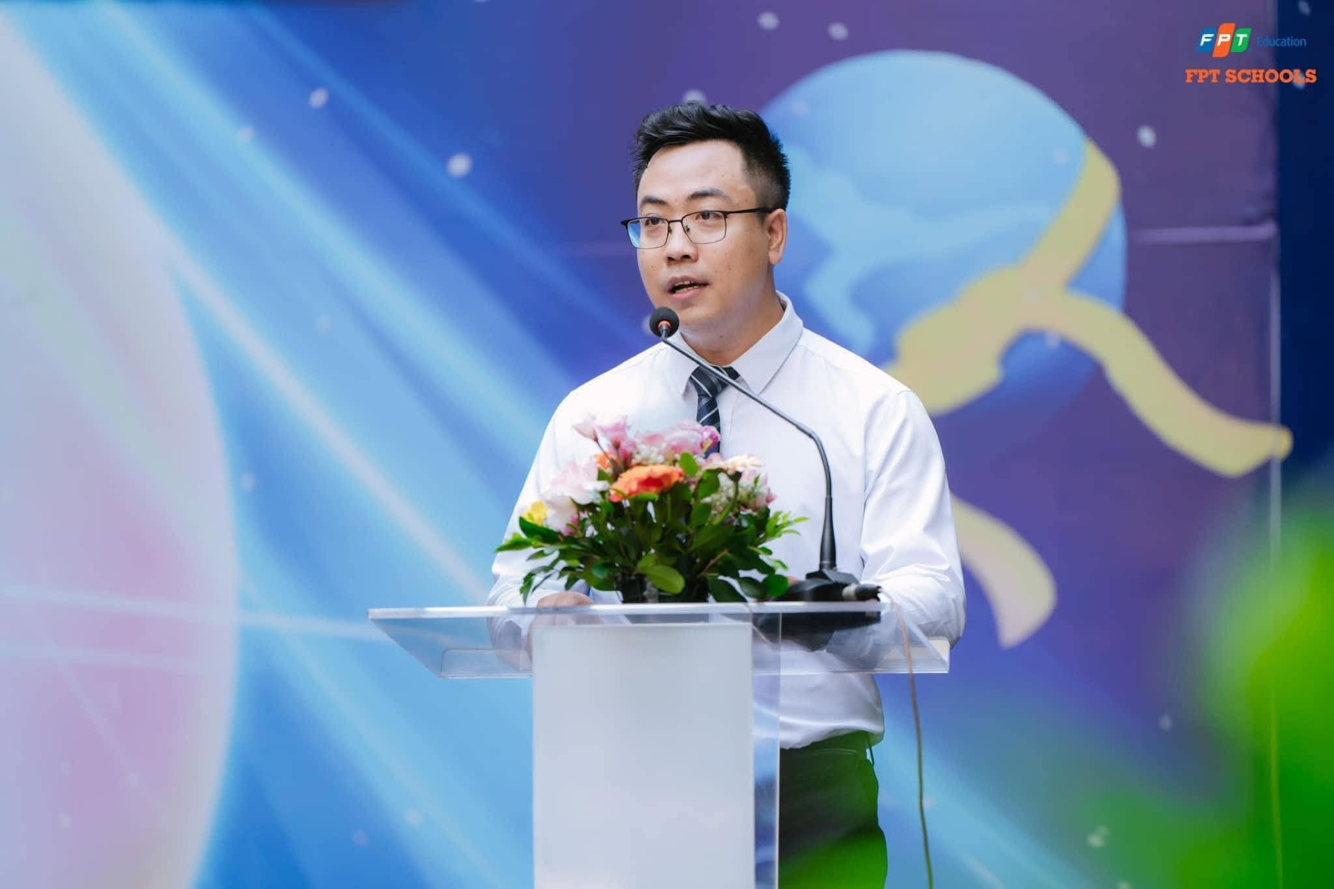 Thầy giáo Đinh Đức Hiền