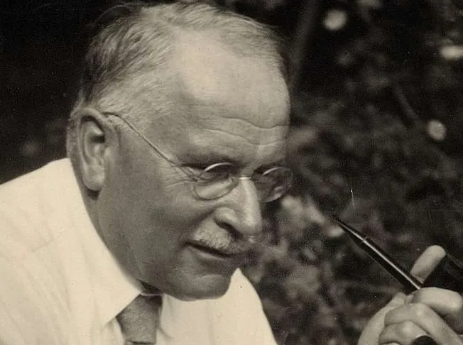 Nhà tâm lý học Carl Jung