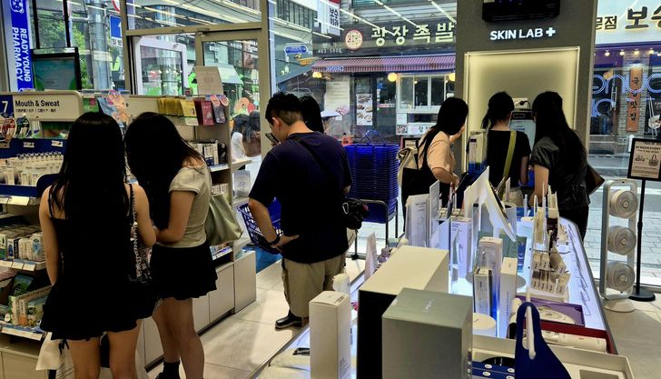 Hàn Quốc muốn 'lôi kéo' du khách vào các hiệu thuốc, khách Việt cũng là nhóm tiềm năng
