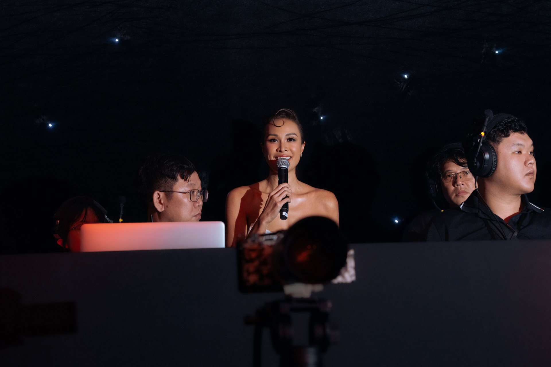  1 năm sau ly hôn, MC Phương Mai không chỉ tậu nhà 200m2, mà còn làm tổng đạo diễn show giải trí 600 khách quốc tế