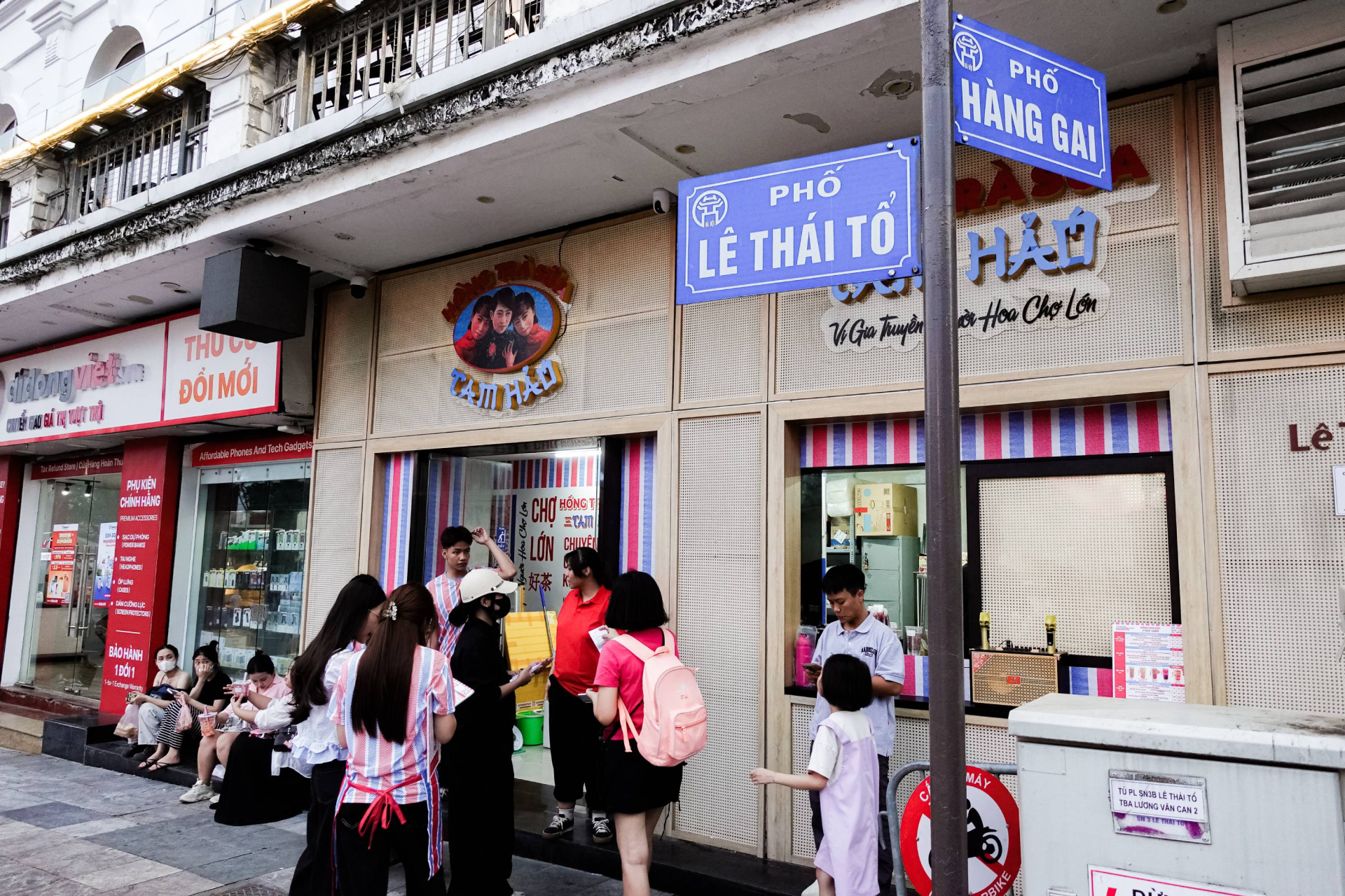 Thuê địa điểm